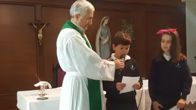 Comenzamos el curso: Eucaristía de inicio de curso, 3º y 4º de Primaria, foto 11 de 63