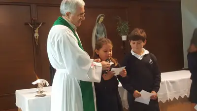 Comenzamos el curso: Eucaristía de inicio de curso, 3º y 4º de Primaria, foto 12 de 63
