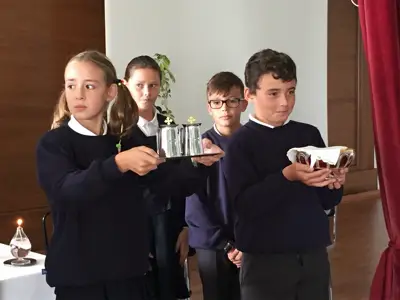 Comenzamos el curso: Eucaristía de inicio de curso, 5º y 6º de Primaria, foto 14 de 56