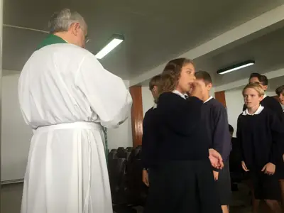Primera foto de Comenzamos el curso: Eucaristía de inicio de curso, 5º y 6º de Primaria