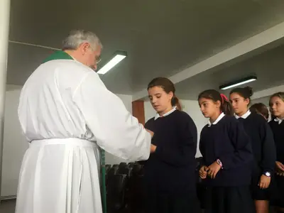 Comenzamos el curso: Eucaristía de inicio de curso, 5º y 6º de Primaria, foto 2 de 56