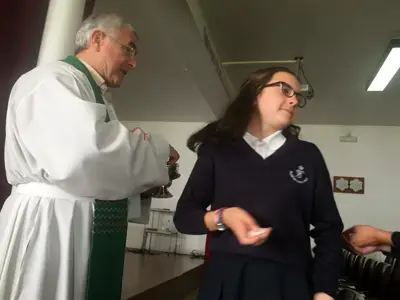 Comenzamos el curso: Eucaristía de inicio de curso, 5º y 6º de Primaria, foto 47 de 56
