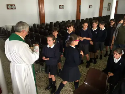 Comenzamos el curso: Eucaristía de inicio de curso, 5º y 6º de Primaria, foto 8 de 56