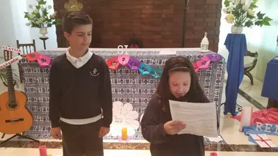 Adoración mariana, 3º y 4º de Primaria, foto 37 de 54